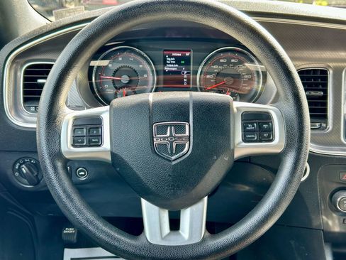 Used 2012 Dodge Charger SE image 19