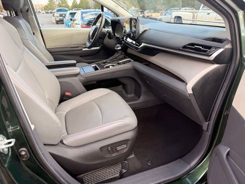 Used 2024 Toyota Sienna XLE image 13