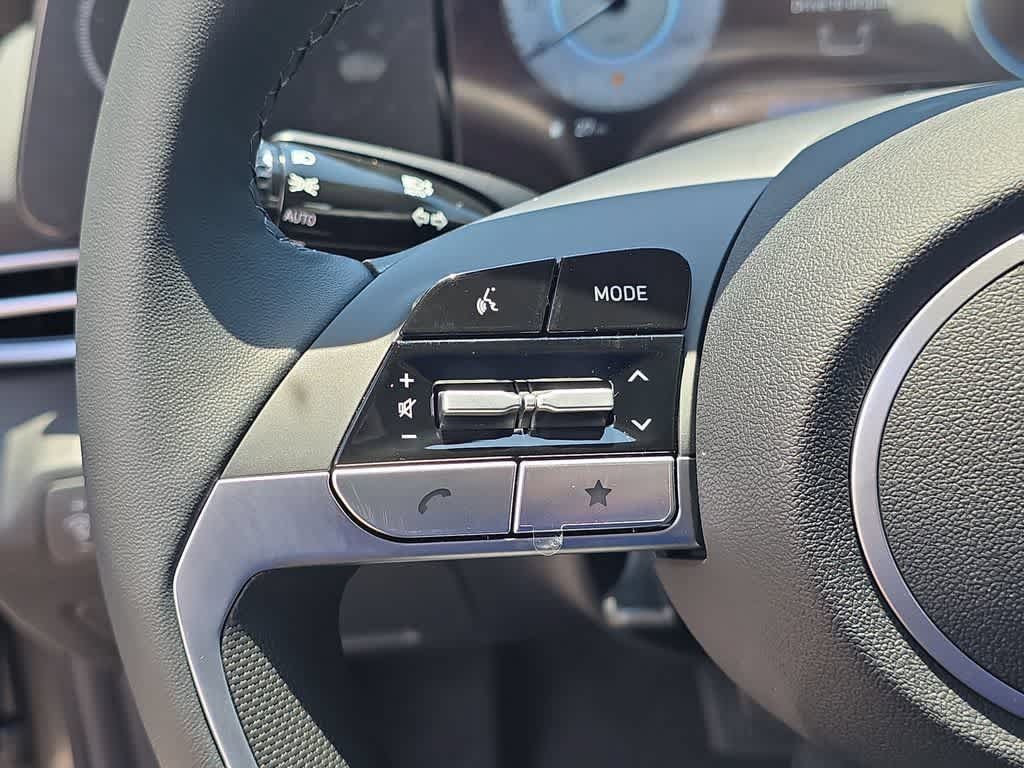 New 2026 Hyundai Elantra Limited FWD image 25