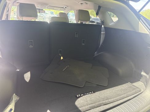 Used 2019 Hyundai Tucson SE AWD/4WD image 6