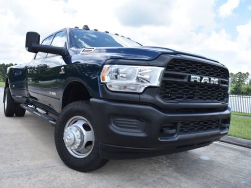 Used 2022 RAM 3500 Tradesman AWD/4WD image 5