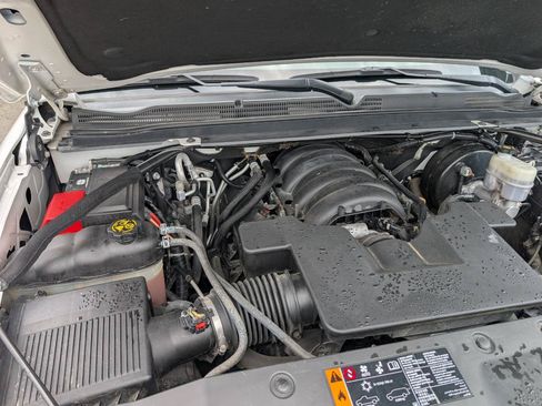 Used 2020 Chevrolet Suburban Premier w/ Premier 6.2L Value Package AWD/4WD image 28