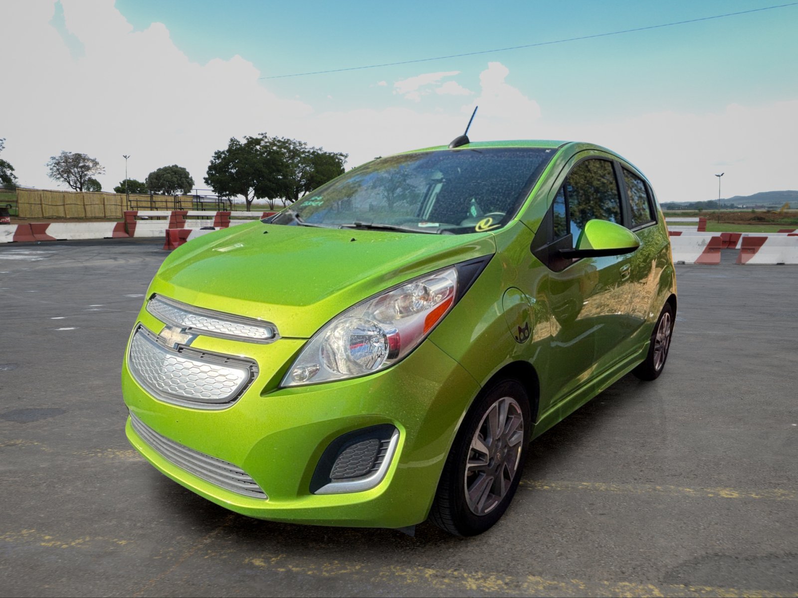 Used 2015 Chevrolet Spark LT FWD image 5