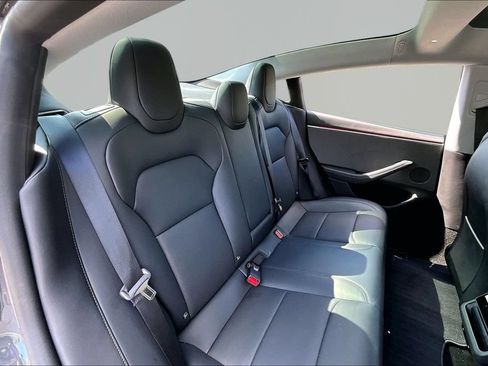 Used 2025 Tesla Model 3 Long Range RWD image 17