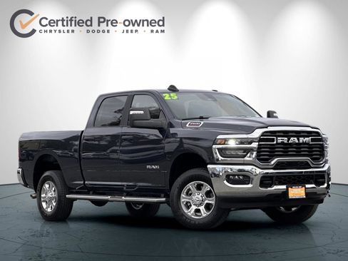 Used 2025 RAM 2500 Big Horn AWD/4WD image 2