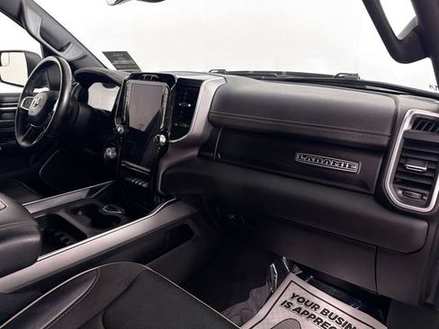 Used 2022 RAM 1500 Laramie w/ Night Edition AWD/4WD image 31