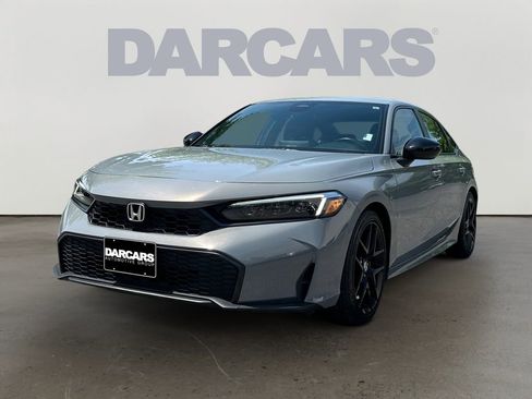 Used 2025 Honda Civic Sport image 3