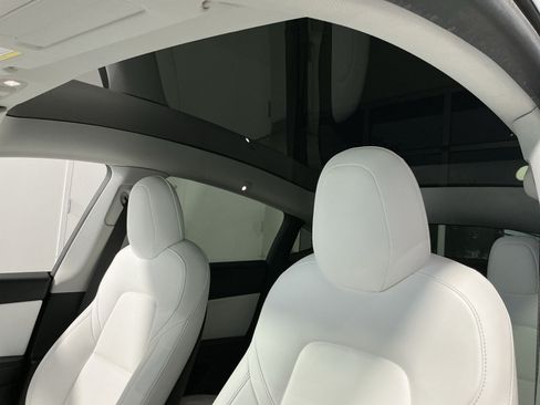 Used 2020 Tesla Model Y Long Range AWD/4WD image 24