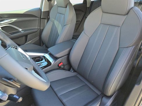 New 2025 Audi Q5 Premium Plus w/ Premium Plus image 15