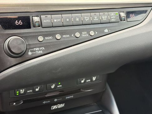 Used 2019 Lexus ES 350 F Sport w/ Accessory Package 2 FWD image 18