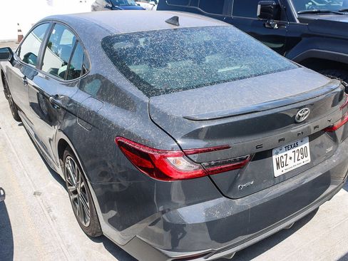 Used 2025 Toyota Camry SE FWD image 12