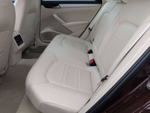 Used 2013 Volkswagen Passat 2.5 SE image 20