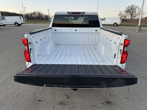 Used 2025 Chevrolet Silverado 1500 LT image 7