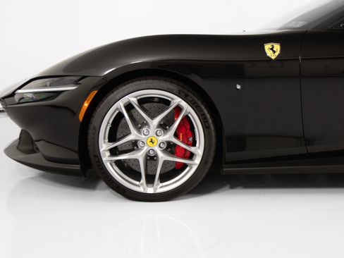 Certified 2022 Ferrari Roma RWD image 10