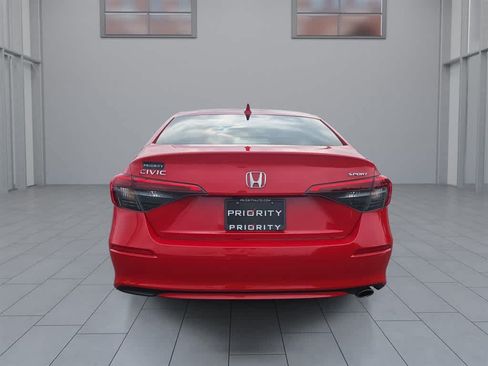 Certified 2024 Honda Civic Sport image 8