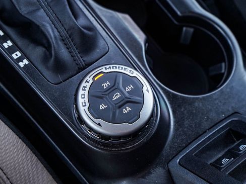 Used 2022 Ford Bronco Wildtrak image 20