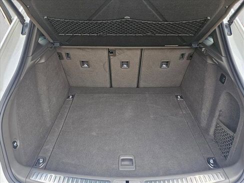 Used 2018 Porsche Macan Sport Edition image 6