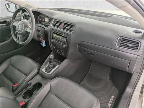 Used 2014 Volkswagen Jetta SE image 19