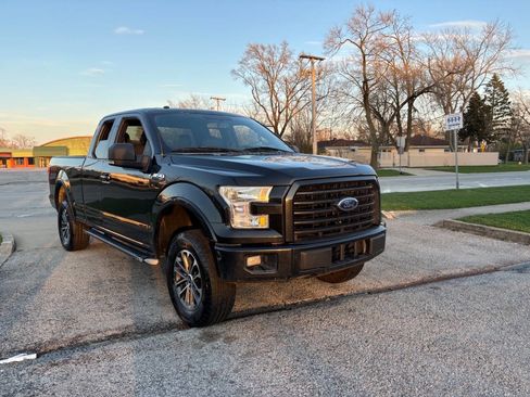 Used 2015 Ford F150 XLT w/ Equipment Group 301A Mid image 14