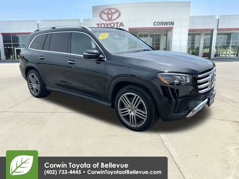 Used 2025 Mercedes-Benz GLS 450 4MATIC image 1