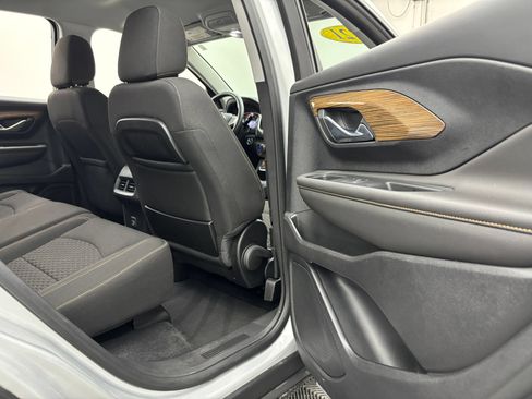 Used 2021 GMC Terrain SLE w/ Driver Convenience Package AWD/4WD image 32