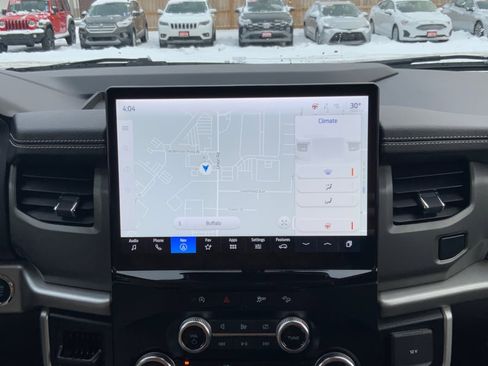 Used 2024 Ford Expedition XLT image 33