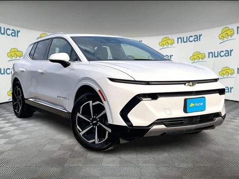 Used 2025 Chevrolet Equinox EV LT image 1