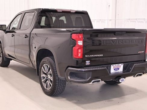 Used 2021 Chevrolet Silverado 1500 RST w/ Z71 Off-Road Package AWD/4WD image 8