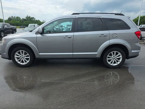 Used 2017 Dodge Journey SXT w/ Comfort/Convenience Group AWD/4WD image 8
