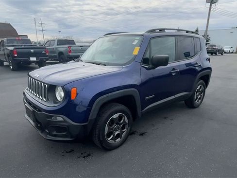 Used 2017 Jeep Renegade Sport w/ Power & Air Group image 4