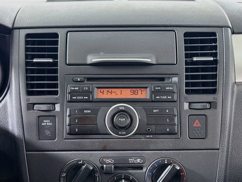 Used 2011 Nissan Versa 1.8 S w/ PWR Plus Pkg FWD image 13