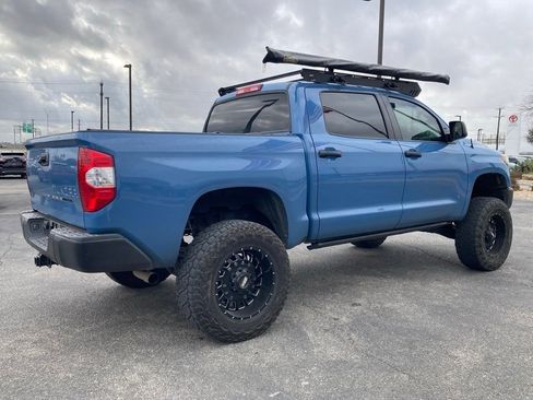 Used 2019 Toyota Tundra SR5 w/ SR5 Upgrade Package image 5