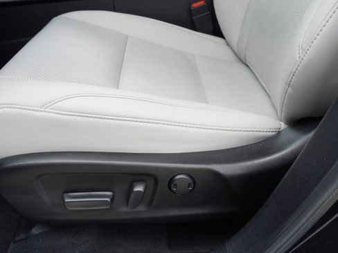 Used 2022 Lexus RX 450h AWD w/ Premium Package image 26