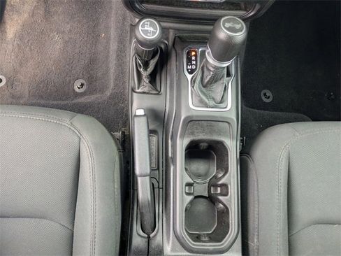 Used 2021 Jeep Wrangler Unlimited Willys image 30