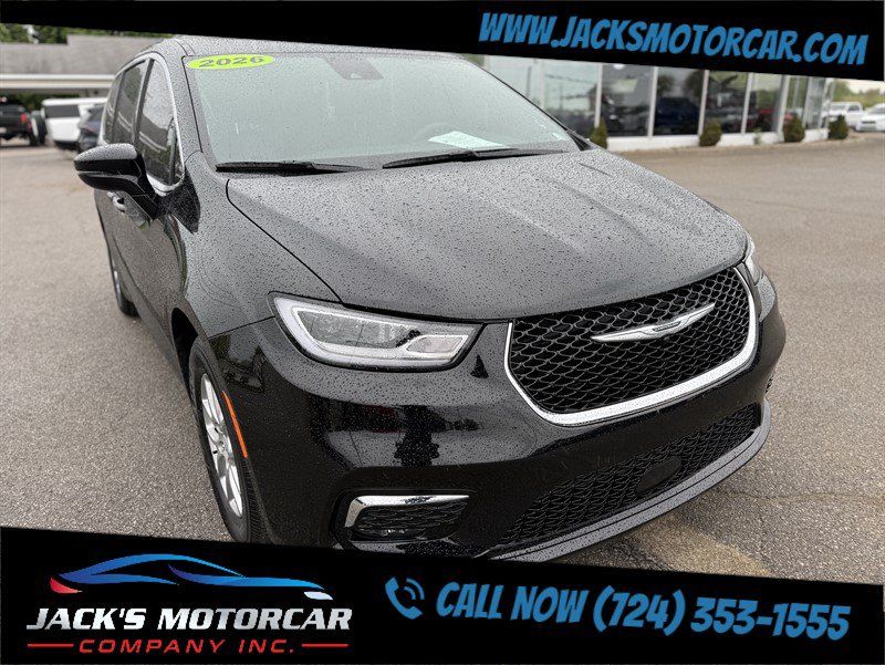 Used 2026 Chrysler Pacifica Select FWD image 8