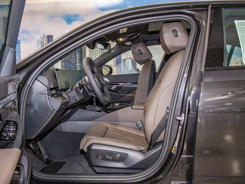 New 2026 BMW 550e xDrive image 20