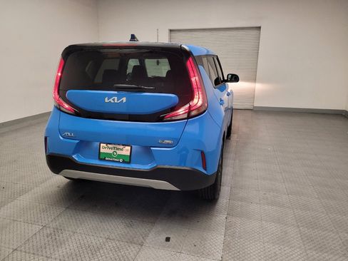 Used 2024 Kia Soul EX image 7
