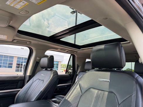 Used 2020 Ford Expedition Platinum AWD/4WD image 14