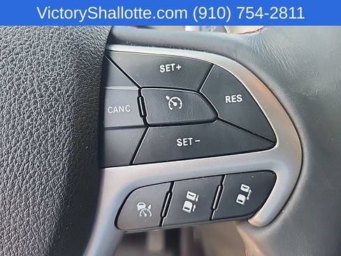Used 2018 Jeep Grand Cherokee Trailhawk AWD/4WD image 14