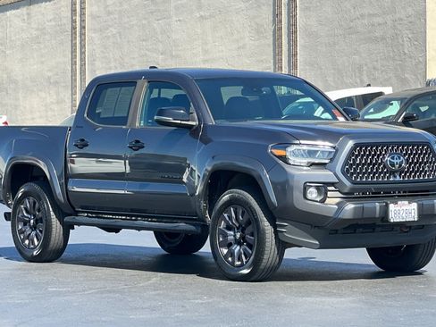 Used 2021 Toyota Tacoma Limited w/ Nightshade Package image 5