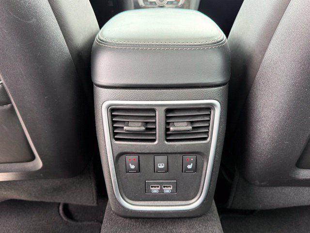 Used 2022 Chrysler 300 Touring L w/ Popular Equipment Group AWD/4WD image 22