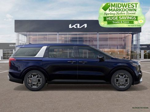 New 2026 Kia Carnival EX FWD image 7