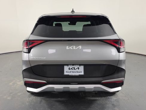 Certified 2025 Kia Sportage LX FWD image 5