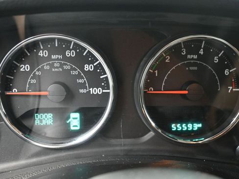 Used 2015 Jeep Wrangler Unlimited Sahara w/ Max Tow Package image 10