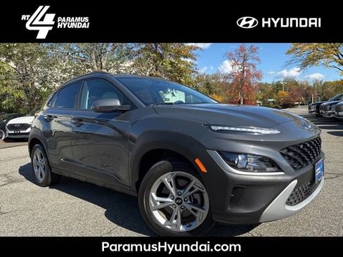 Certified 2023 Hyundai Kona SEL w/ Convenience Package image 1