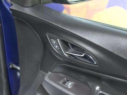 Used 2019 Chevrolet Equinox LT FWD image 11