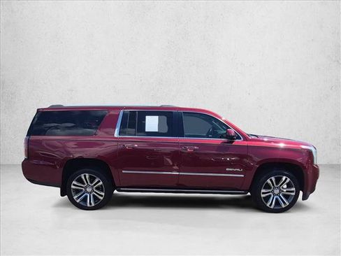 Used 2019 GMC Yukon XL Denali w/ Denali Ultimate Package RWD image 4
