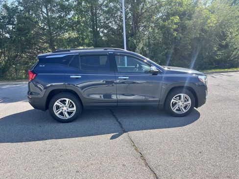 Used 2018 GMC Terrain SLE w/ Driver Convenience Package AWD/4WD image 8