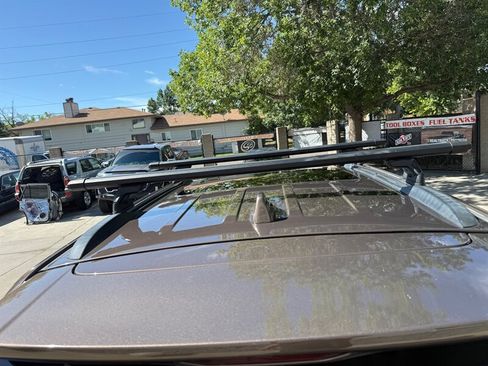 Used 2017 Jeep Grand Cherokee Overland AWD/4WD image 9