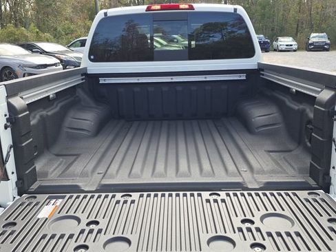 New 2026 Nissan Frontier SV image 12